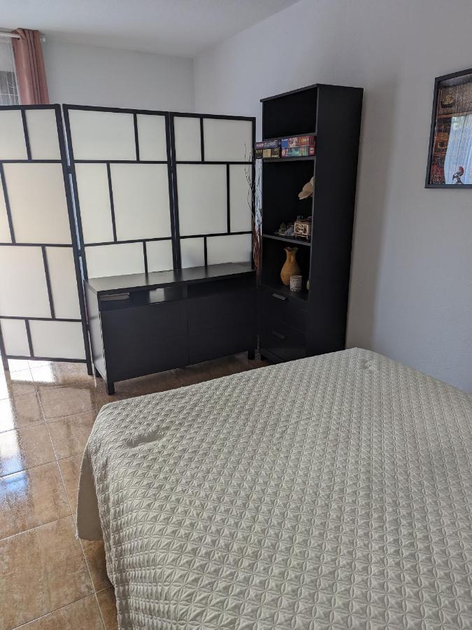 Vivienda Compartida Con Ambiente Familiar Lägenhet Sesena Exteriör bild